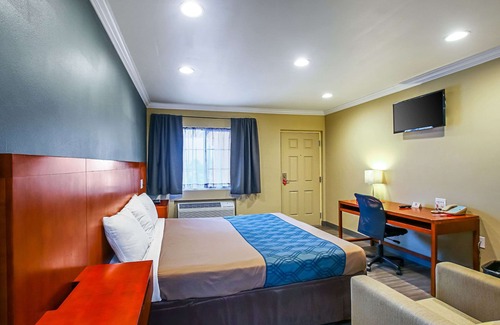 San Bernardino Hotel | Econo Lodge San Bernardino I-215