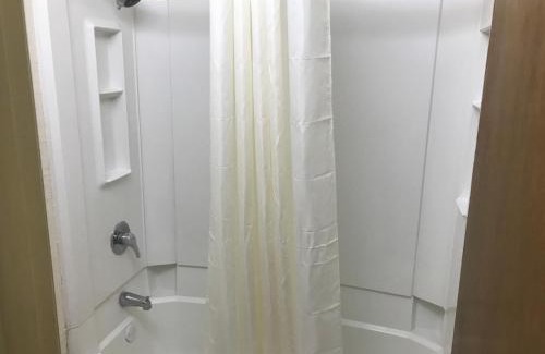 Savannah Hotel | Econo Lodge Savannah Midtown