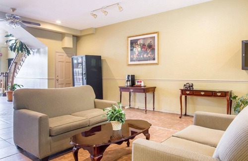 Vestavia Hills Hotel | Econo Lodge
