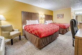 Lenoir City Cabin | Econo Lodge