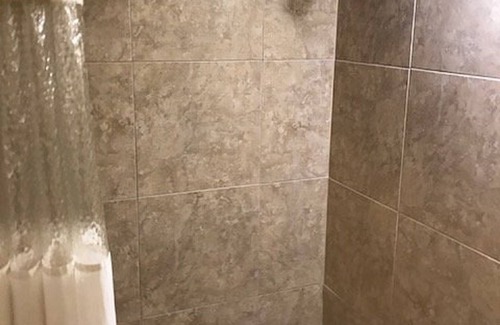 National Gardens Hotel | Econo Lodge
