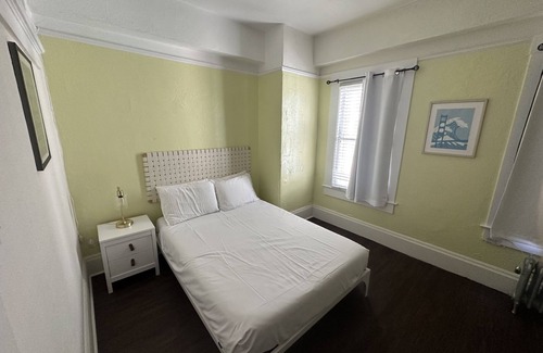 Civic Center Hotel | Economy Double Room with Private External Bathroom