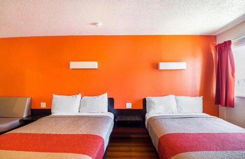 Blue Springs Hotel | Economy Hotel Kansas City