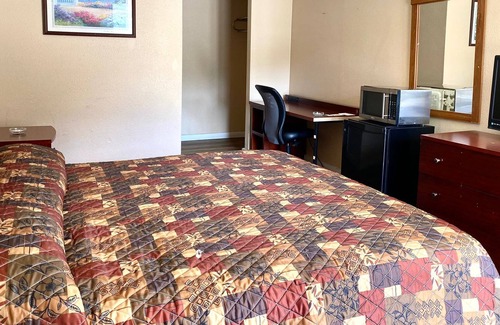 Sweetwater Hotel | Economy Inn