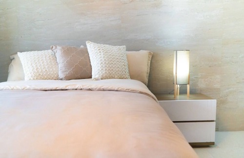Monterrey House | Econosuites Fundidora
