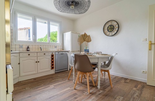 La Teste-de-Buch Apartment | Ecrin Marin - apt terrasse, bassin d'arcachon
