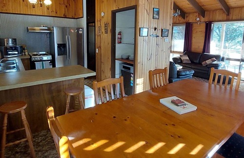 Kalkite Cabin | Edeltraud Pet Friendly 3 bedroom Cabin