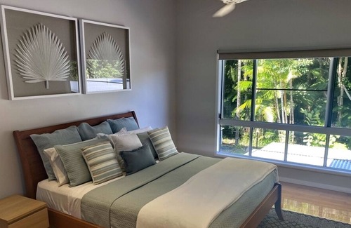 Mission Beach Apartment | Eden - 4 Bedroom House - Wongaling Beach