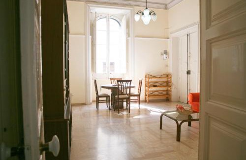 Gallipoli House | Eden Garden-Historic Big House Near Sea, Gallipoli