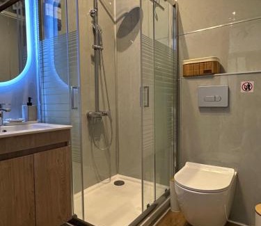 Kallithea Apartment | Eden Nest