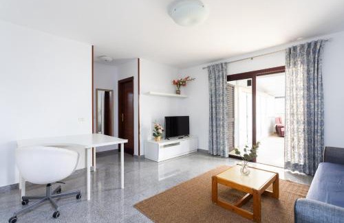Candelaria Apartment | EDEN RENTALS Candelaria Melicoton Scape