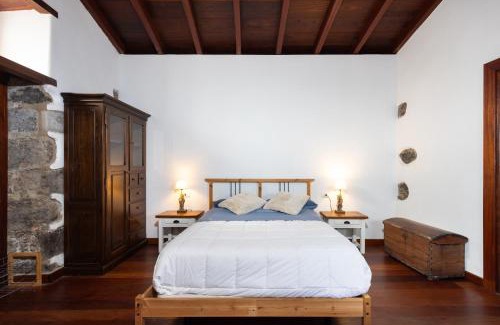 La Guancha House | EDEN RENTALS Sagitta Beta Retreat