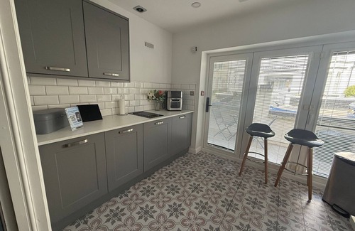 North Shore Apartment | Eden Suite Sasco Apartments
