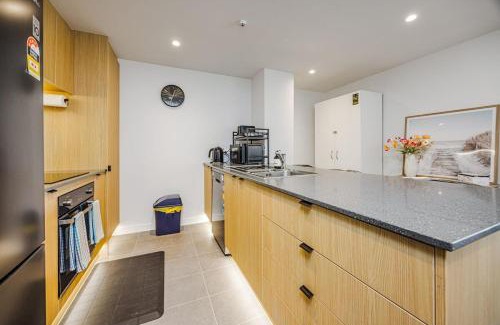 Mount Albert Apartment | Eden Vista Apartment 3 Bedrooms 2 car parks