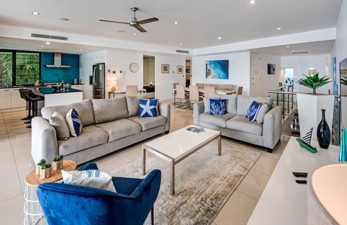 Hamilton Island Apartment | Edge Apartment 6, Beautiful Apartment on Hamilton Island
