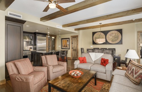 Steamboat Springs Condo | Edgemont 2402 Luxury On Mountain Condo With Ski-In/Ski-Out Access!