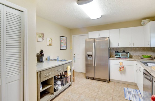 Florida Shores House | Edgewater Vacation Home: 6 Mi to New Smyrna Beach!