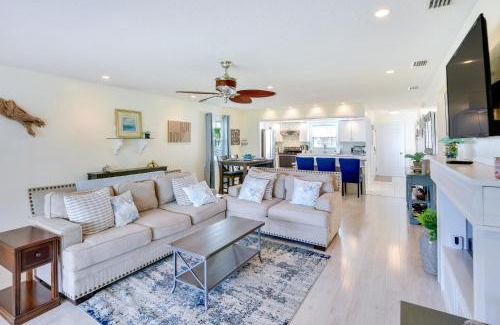 Edgewater House | Edgewater Vacation Home with Game Room and Pool Access