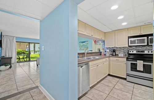 Panama City Beach Condo | Edgewater Villa 1507
