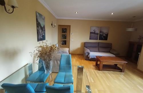 Burela Apartment | EDIFICIO CINE MON