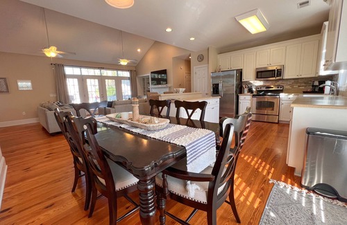 Ocean Ridge House | Edisto Beach House on Golf Course with GOLF CART available!