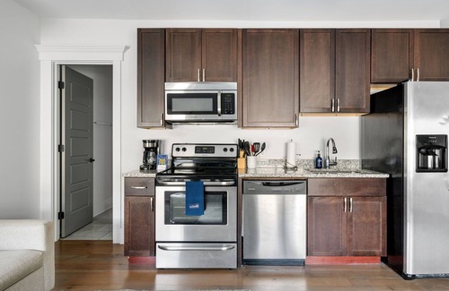 Downtown Charleston House | Edisto Suite | In the Heart of King Street!