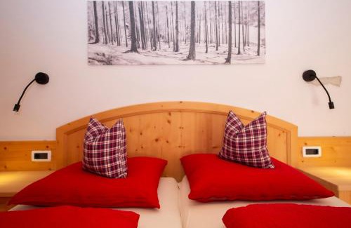 Badia Apartment | Editlodge "Dessot"
