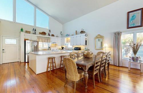 Folly Beach House | Editor's View