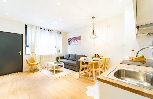 Ventas Apartment | EdSam Madrid Apartments White