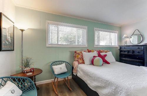 Newport East Apartment | Efficient-sea On Easton's Point