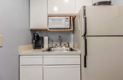 Sea Trail Condo | Effy's Sunset Serenity Hideaway