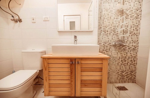 Taqseem Laselky Apartment | Sage Bloom Retreat: 3BR Oasis