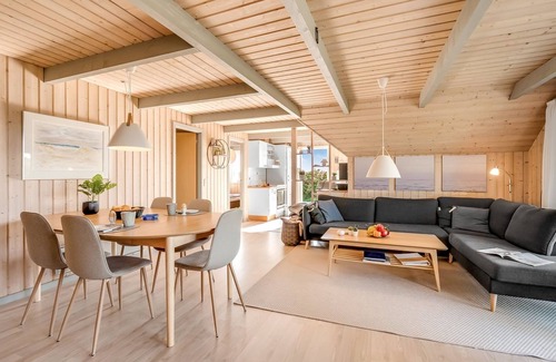 Houvig House | "Eggert" - from the sea by Interhome