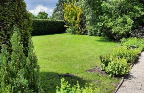 Roggenstede Villa | ehemaliger Bauernhof " Heimathafen" 4 Sterne DTV mit Sauna, Whirlpool und Kinderspielplatz