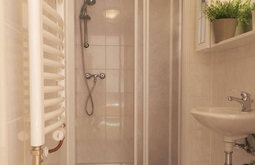 Ellmau Apartment | "Eichhorn": 3 Schlafr / 1 Wohnschlafr / kitchen / 4-8p - Hartkaiser, guesthouse