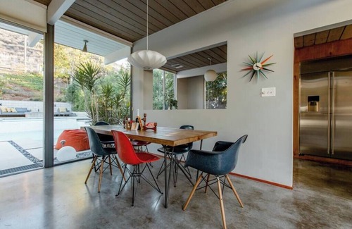 Thousand Oaks House | Eichler Mid Century Modern Designer Pool/Jacuzzi