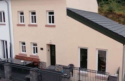 Ammeldingen bei Neuerburg House | Eifel holiday home - large living room - 5 bedrooms - private use!