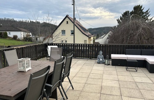 Oberstadtfeld Apartment | Eifel Ferienwohnung Thiel mit Balkon, Haustiere Erlaubt