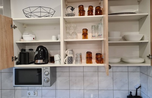 Budesheim Apartment | Eifelauszeit - Apartment Klein with garden, pet-friendly