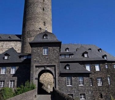 Bereborn Apartment | Eifelferienwohnungen "Familie Saxler"