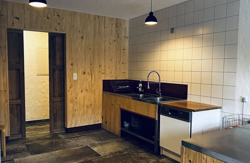 Antweiler House | "Eifelqartier" Cozy seminar & group house (Eifel, Ahr, Nürburgring)