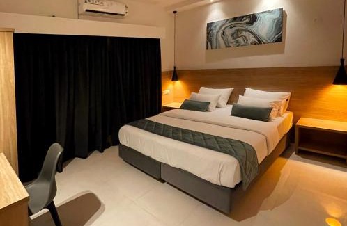 Kammanahalli Apartment | Eiffel Suites - Kammanahalli