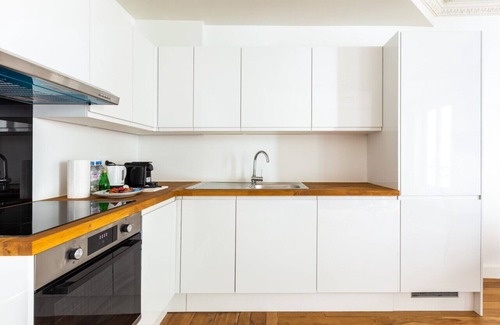 7th Arrondissement Apartment | Eiffel Tower - New Renovated 4 people