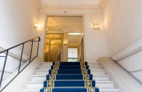 Passy Apartment | Eiffel Tower view - refurbished charming & cosy