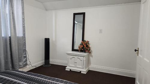 Willmore Apartment | Eight Street Apartments