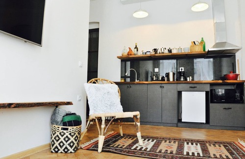Avlabari House | Ein's home apartment