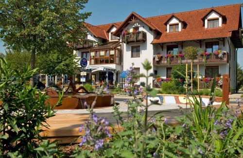 Bad Blumau Apartment | Einzelzimmer Komfort Plus bis 2 Nächte - Hotel Garni Thermenoase