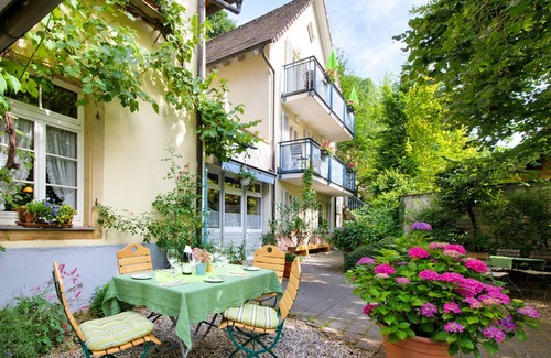 Staufen im Breisgau Apartment | Einzelzimmer mit WC und Dusche