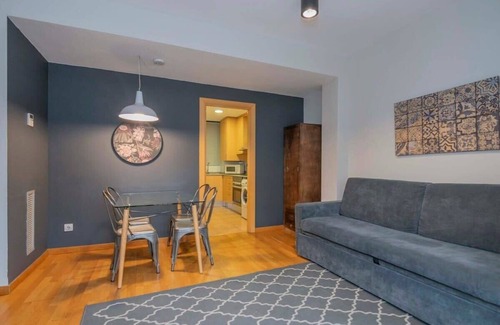 La Nova Esquerra de l'Eixample Apartment | Eixample 2 bedroom with private terrace