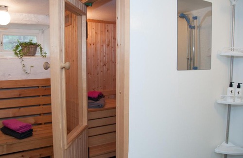 Bro Bed & Breakfast | Ekeby i Bro